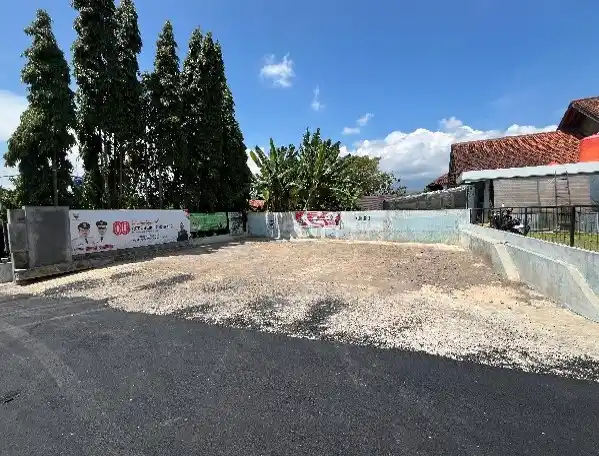 Area Parkir Atas